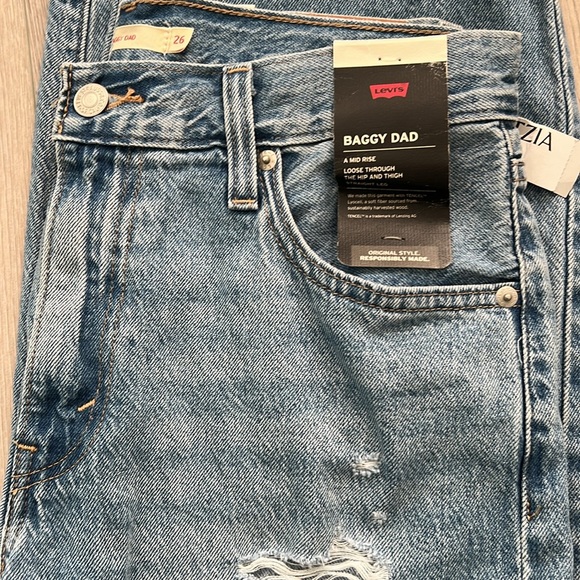 NWT Levi’s Baggy Dad Jeans - Picture 3 of 9
